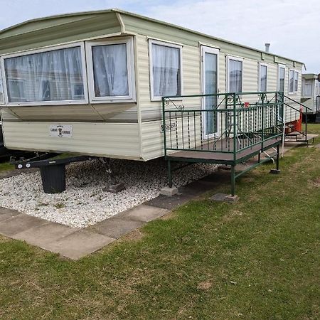L&G Family Holidays 6 Berth Coral Beach Laura Familys Only And Lead Person Must Be Over 30 Ingoldmells Eksteriør billede