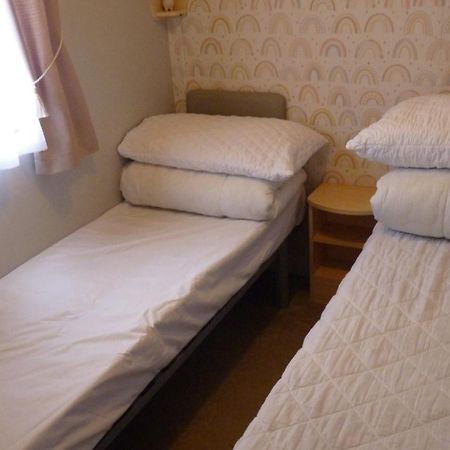 L&G Family Holidays 6 Berth Coral Beach Laura Familys Only And Lead Person Must Be Over 30 Ingoldmells Eksteriør billede