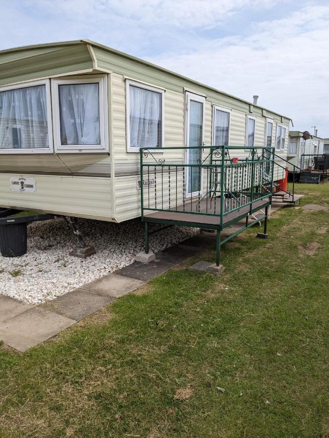 L&G Family Holidays 6 Berth Coral Beach Laura Familys Only And Lead Person Must Be Over 30 Ingoldmells Eksteriør billede