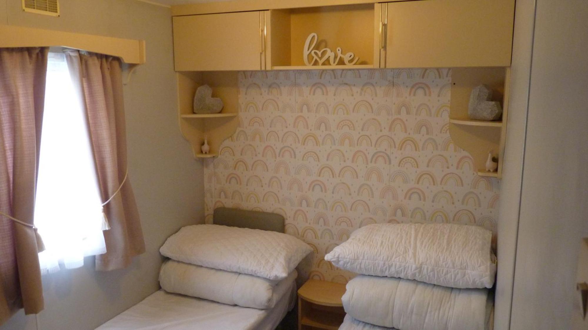 L&G Family Holidays 6 Berth Coral Beach Laura Familys Only And Lead Person Must Be Over 30 Ingoldmells Eksteriør billede
